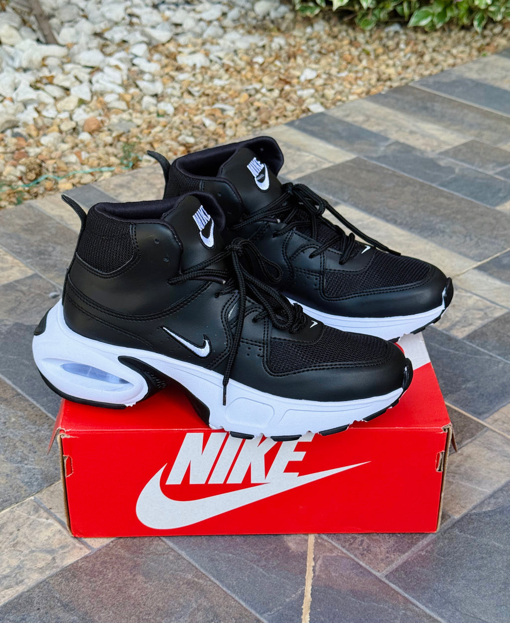 NIKE VÁLVULA